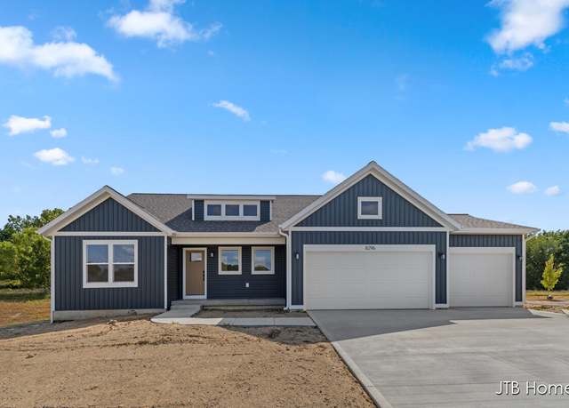 Property at 8296 Kettle Oak Dr SE, Alto, MI 49302, 4 beds, 3.5 baths
