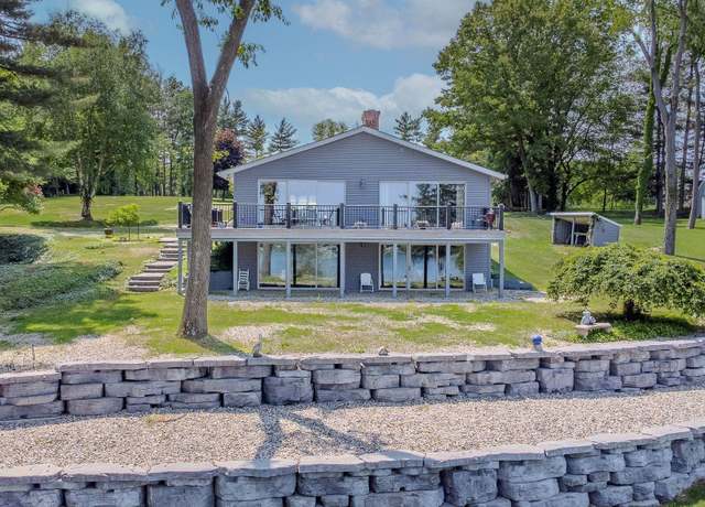 Property at 66109 Hideaway Ln, Sturgis, MI 49091, 3 beds, 2 baths