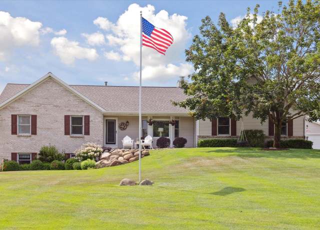 Property at 4588 6th St, Caledonia, MI 49316, 4 beds, 3 baths
