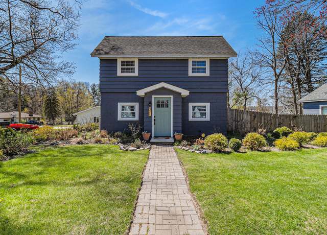 Property at 371 4th St, Pentwater, MI 49449, 2 beds, 2 baths