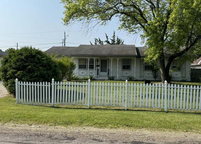 Property at 2456 Kurt Rd, Benton Harbor, MI 49022, 4 beds, 2 baths