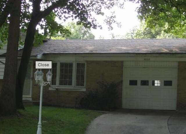 Property at 4808 Bowdoin Pines Dr NW, Comstock Park, MI 49321, 4 beds, 1.5 baths