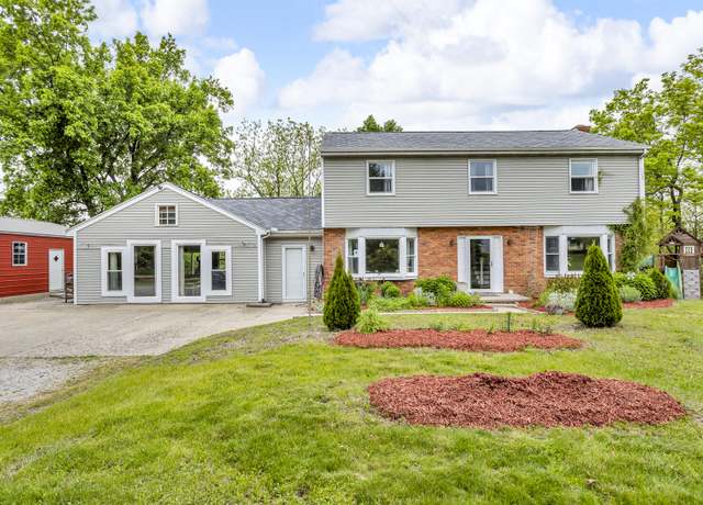 Property at 9410 US Highway 12, Brooklyn, MI 49230, 5 beds, 2.5 baths