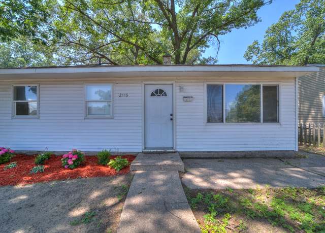 Property at 2115 Valley St, Muskegon, MI 49444, 3 beds, 1 bath