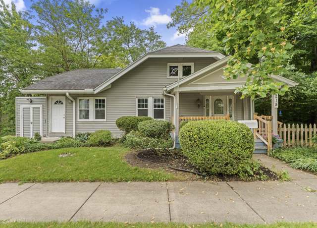 Property at 215 Parkway, Niles, MI 49120, 3 beds, 2 baths