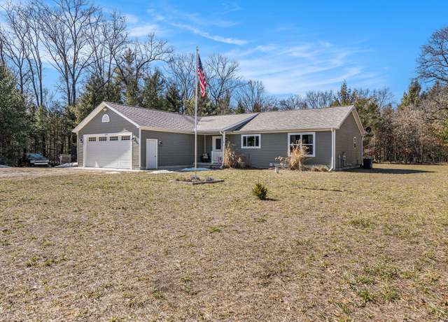 Property at 6157 Barberry Ave, Newaygo, MI 49337, 3 beds, 2 baths