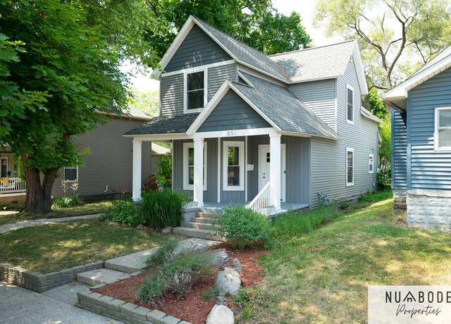 Property at 851 Lyon St NE, Grand Rapids, MI 49503, 5 beds, 2 baths