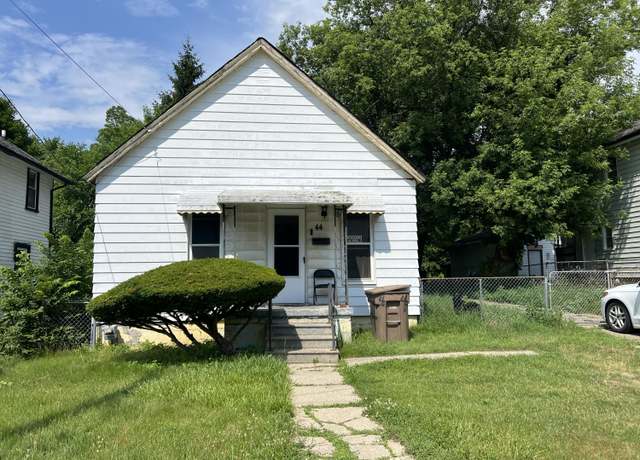 Property at 44 Lake St, Pontiac, MI 48341, 3 beds, 1 bath