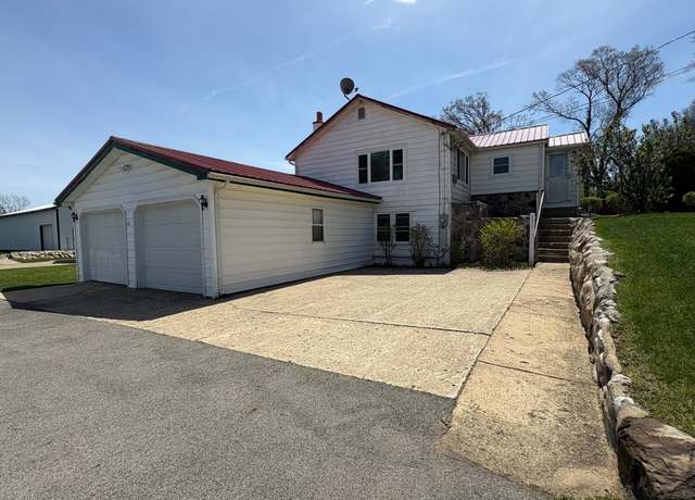 Property at 66475 N Centerville Rd, Sturgis, MI 49091, 2 beds, 2 baths