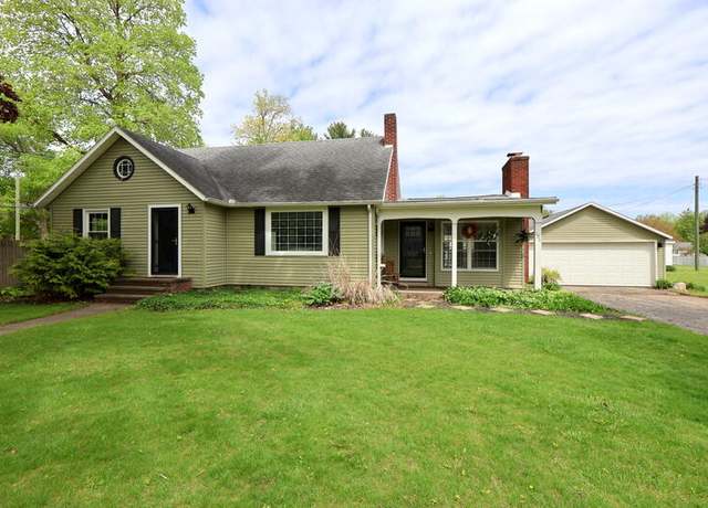 Property at 126 Barry St, Union City, MI 49094, 3 beds, 1 bath