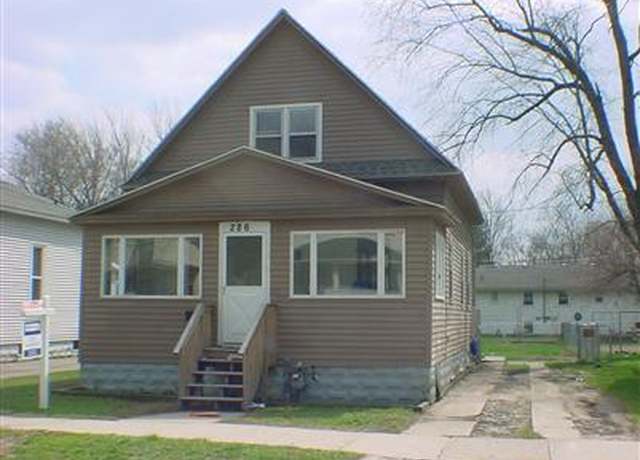 Property at 286 E 13th St, Holland, MI 49423, 3 beds, 1.5 baths