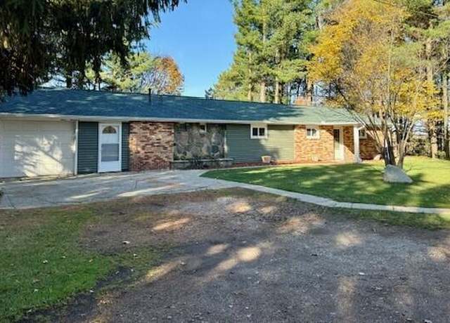 Property at 300 Birdsall St, North Adams, MI 49262, 4 beds, 2 baths