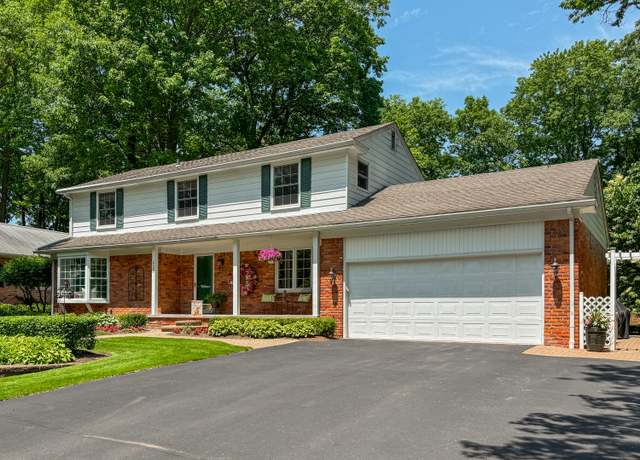 Property at 530 Kendry Ave, Bloomfield Hills, MI 48302, 4 beds, 3 baths