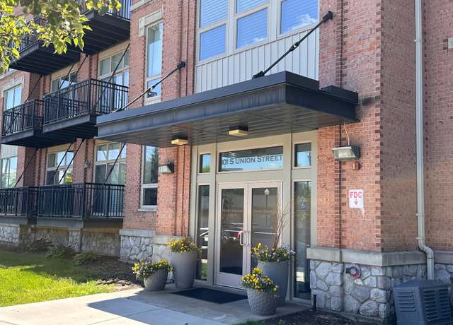 Property at 101 S Union #118, Plymouth, MI 48170, 2 beds, 1.5 baths