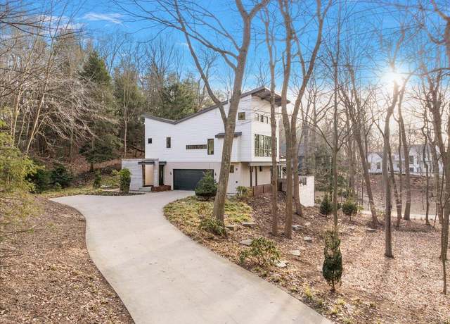 Property at 371 Dunegrass Circle Dr, Saugatuck, MI 49453, 4 beds, 3.5 baths