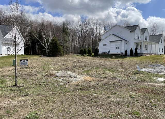 Property at 24 Arcadia Woods Dr, Spring Lake, MI 49456