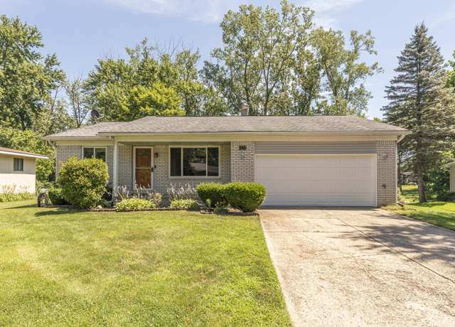 Property at 4254 Strathcona Dr, Highland, MI 48357, 3 beds, 2 baths