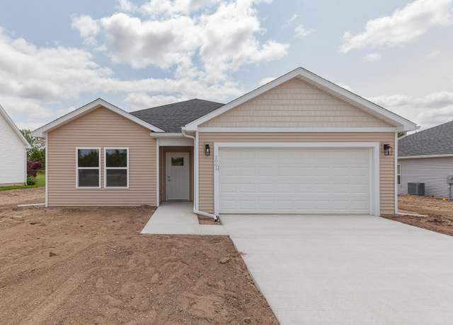 Property at 2005 Green Acres Dr, Adrian, MI 49221, 3 beds, 2 baths