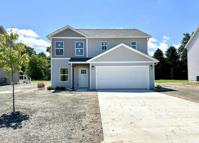 Property at 2011 Green Acres Dr, Adrian, MI 49221, 3 beds, 2.5 baths