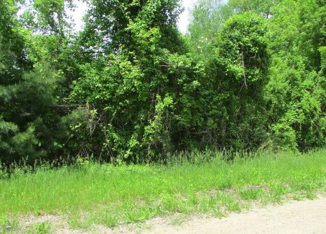 Property at 6222 Roosevelt St, Coloma, MI 49038