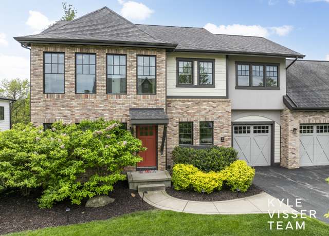Property at 3940 Balsam Waters Dr NE, Grand Rapids, MI 49525, 5 beds, 3.5 baths