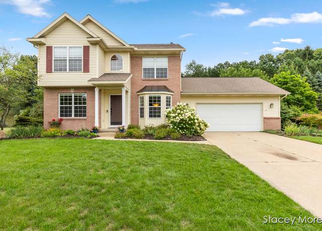 Property at 9108 Lady Lauren Dr NE, Rockford, MI 49341, 3 beds, 3 baths