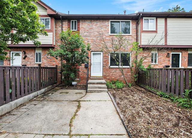 Property at 586 Terrace Ln E, Ypsilanti, MI 48198, 2 beds, 1.5 baths