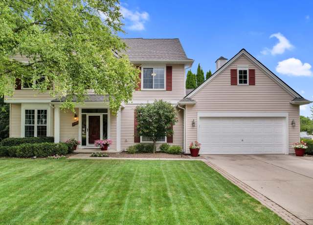 Property at 1090 Equestrian Dr, South Lyon, MI 48178, 4 beds, 2.5 baths
