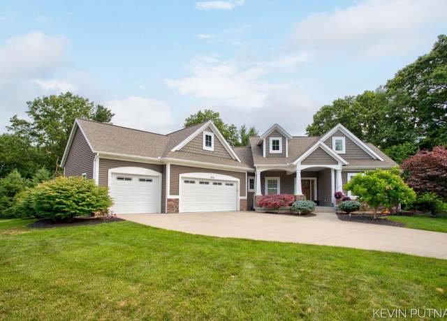 Property at 6515 134th Ave Ave, Saugatuck, MI 49453, 4 beds, 2.5 baths