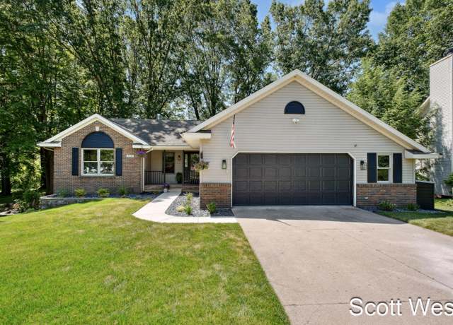 Property at 2730 Wellspring Ct NW, Grand Rapids, MI 49504, 4 beds, 2.5 baths