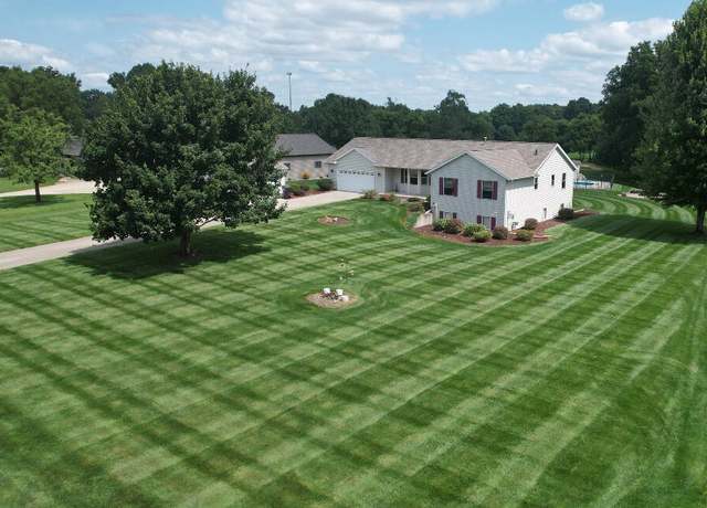 Property at 5708 Ravine Dr, Middleville, MI 49333, 4 beds, 3.5 baths