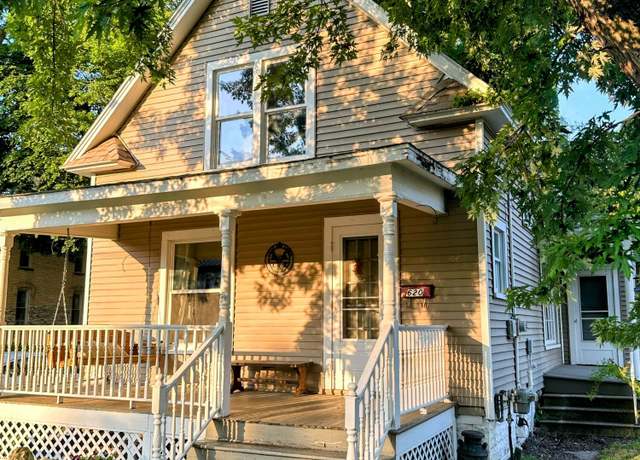 Property at 620 N Jefferson St, Ionia, MI 48846, 2 beds, 1 bath