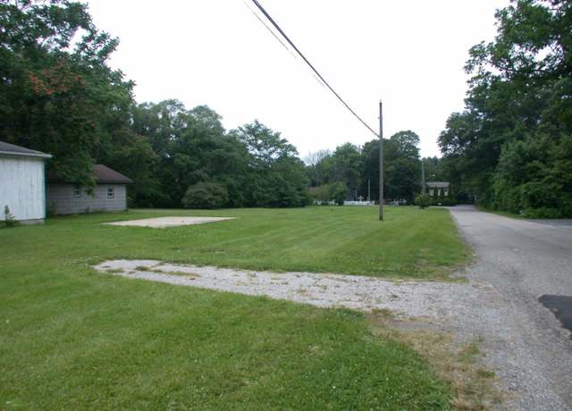 Property at 446 E Buffalo St, New Buffalo, MI 49117