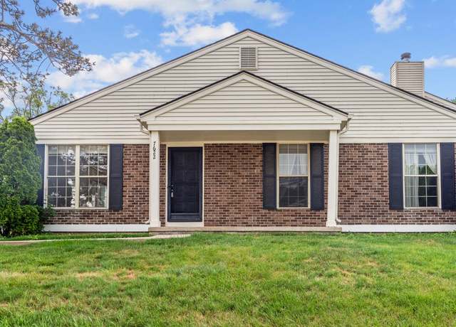 Property at 7622 Woodview Dr, Waterford, MI 48327, 2 beds, 2.5 baths