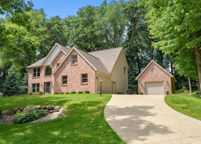 Property at 6374 Killington Dr, Kalamazoo, MI 49009, 4 beds, 2.5 baths