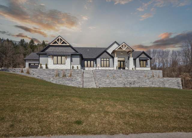 Property at 32170 Bent Oak Trl, Niles, MI 49120, 5 beds, 4 baths