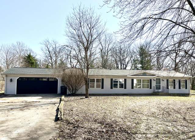 Property at 50005 Circle Dr, Dowagiac, MI 49047, 3 beds, 2 baths