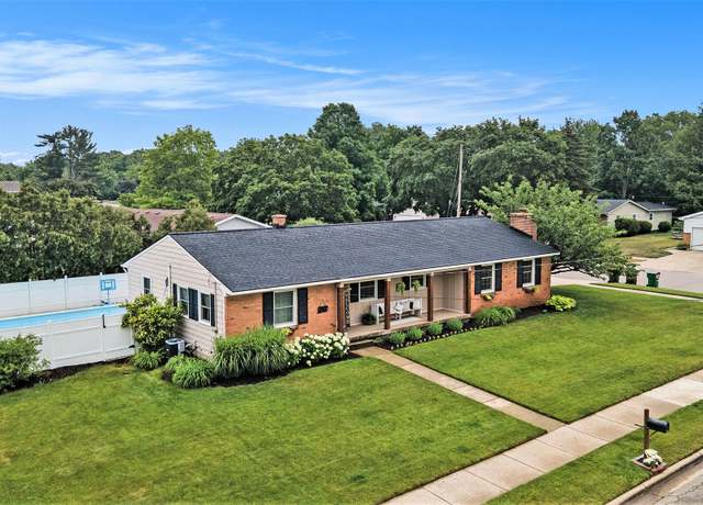 Property at 4265 Blackfoot Dr SW, Grandville, MI 49418, 3 beds, 3.5 baths