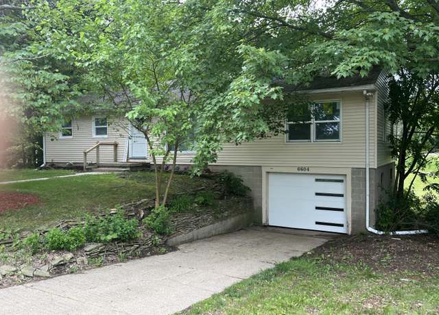 Property at 6604 E H Ave, Kalamazoo, MI 49048, 4 beds, 2 baths