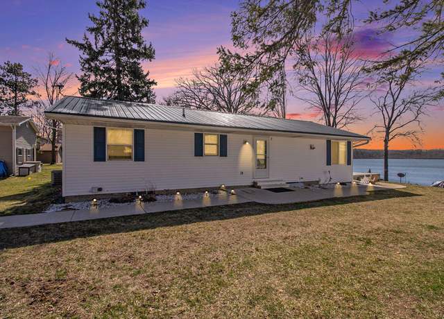 Property at 638 Dorbert Dr #18, Munith, MI 49259, 2 beds, 2 baths