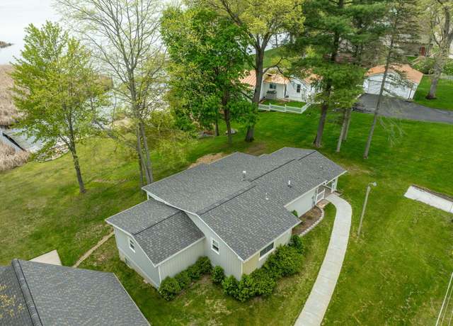 Property at 9625 Lake Dr, Mecosta, MI 49332, 2 beds, 1 bath