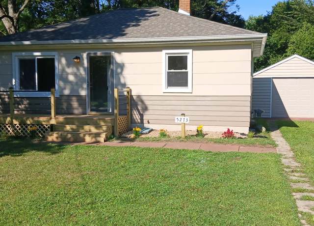 Property at 5273 Wayne Ave, Kalamazoo, MI 49004, 2 beds, 1 bath
