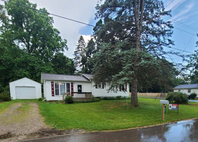 Property at 901 Helena Ave, Jackson, MI 49203, 2 beds, 1 bath