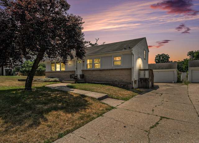 Property at 2511 Newstead Ave SW, Wyoming, MI 49509, 4 beds, 1.5 baths