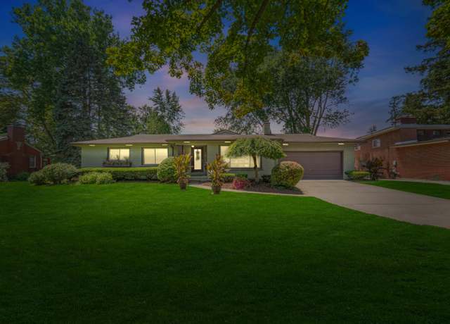 Property at 28715 Somerset Pl, Lathrup Village, MI 48076, 4 beds, 2 baths