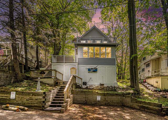 Property at 40 Edwards Ave, Grand Haven, MI 49417, 4 beds, 2 baths