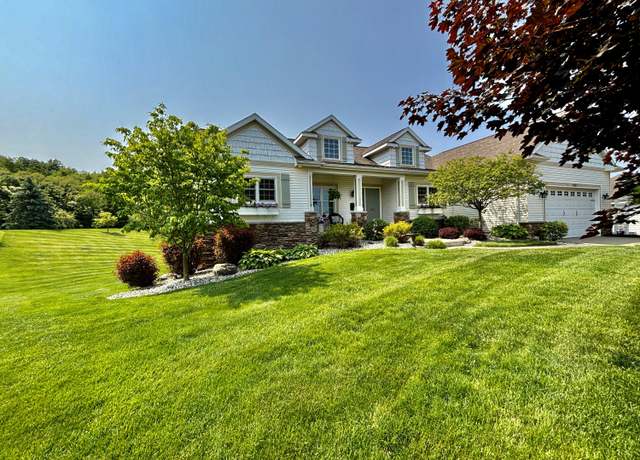 Property at 1438 N Lake Ct, Hudsonville, MI 49426, 3 beds, 2.5 baths
