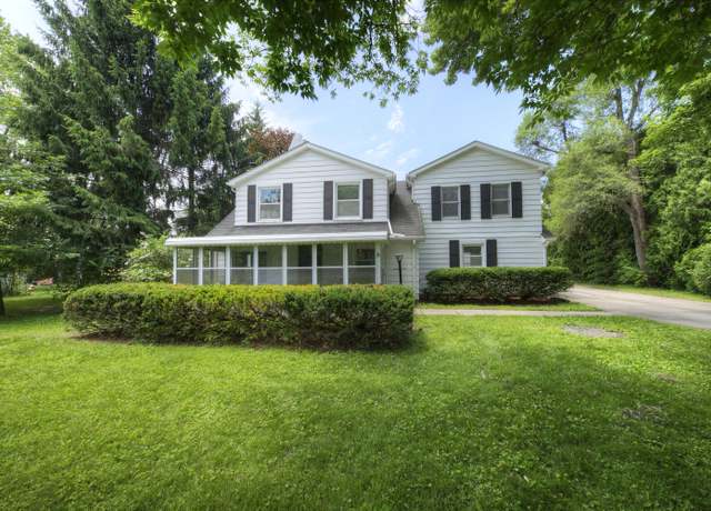 Property at 15601 Park Ln, Plymouth, MI 48170, 3 beds, 2 baths