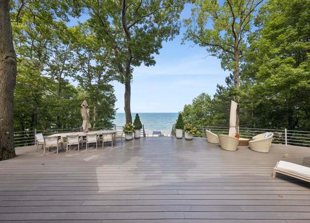 Property at 4997 Oak Ln, Bridgman, MI 49106, 4 beds, 3.5 baths
