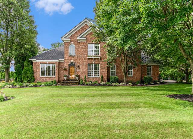 Property at 1105 Constitution Ave, Sturgis, MI 49091, 4 beds, 4.5 baths